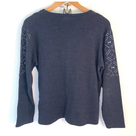 Carry Island Reflective Wear Bluish Gray Crewneck Knit Top Size Medium - Picture 3 of 6
